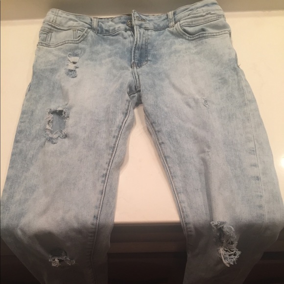 light acid wash jeans mens